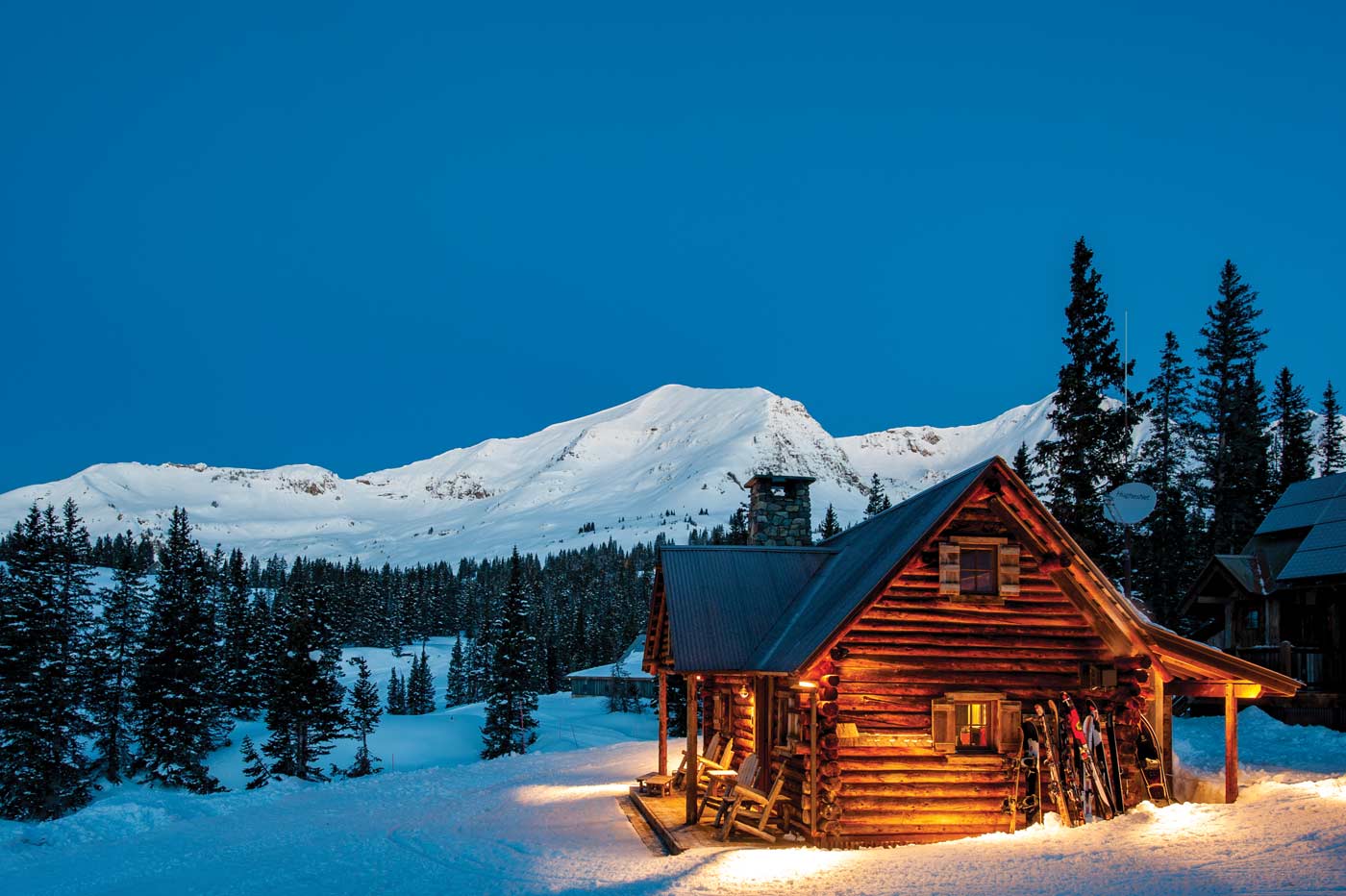 Cozy Up During A Day Of Snowcat Skiing At Elevens Picture Perfect Mountainside Movie Cabin 1