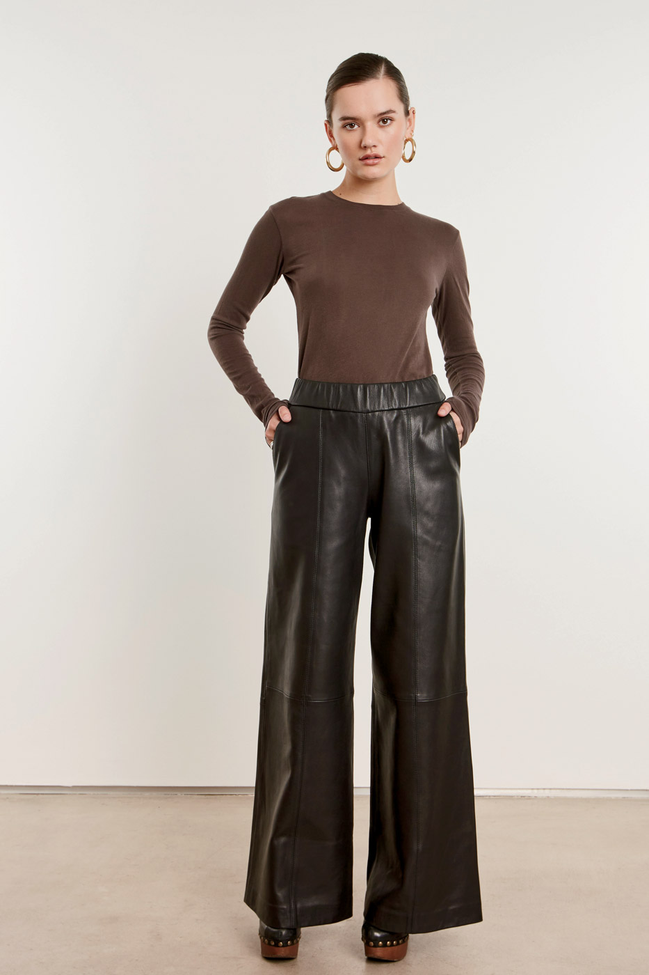 52 Sr2023 12 251 Wide Leg 1