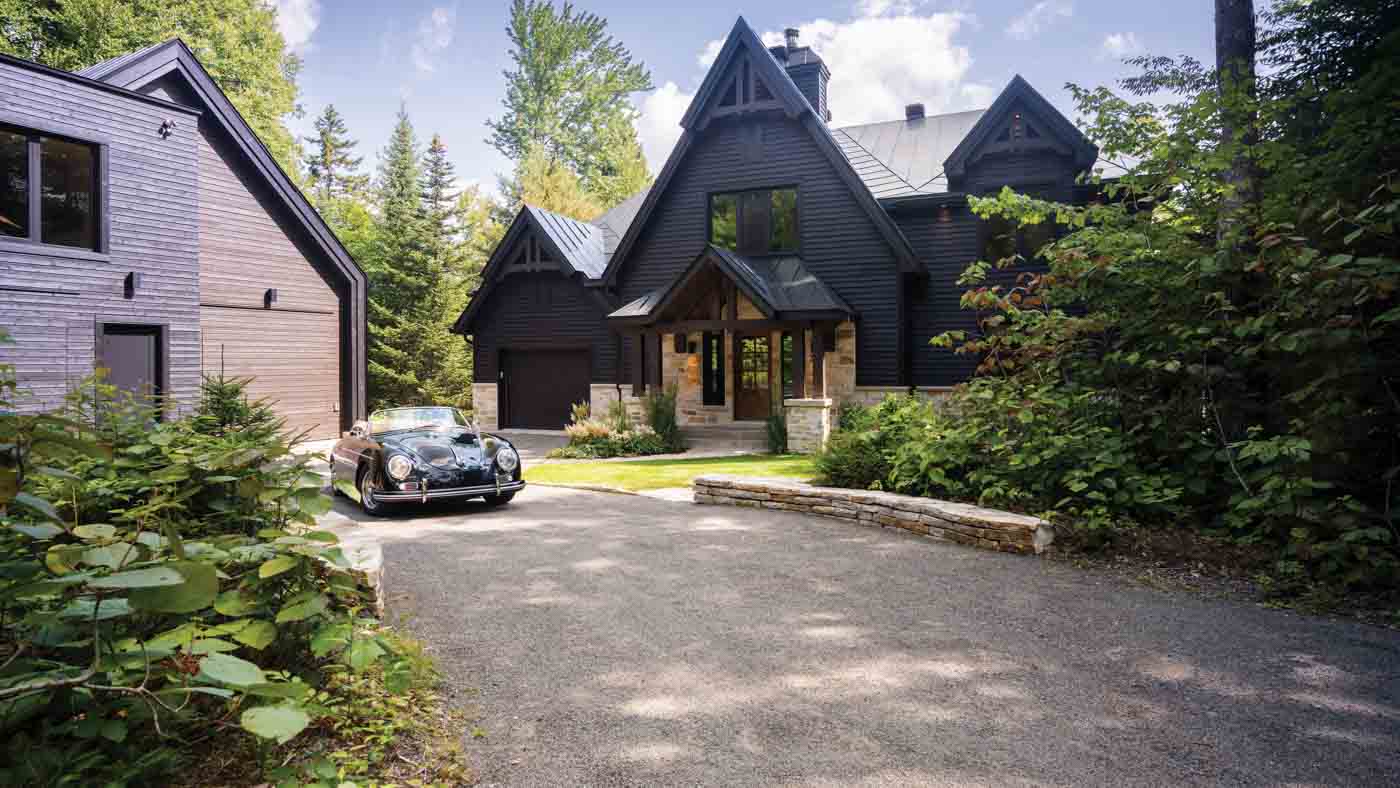 56 Black House In Canada (c) Engel & Völkers Tremblant 4