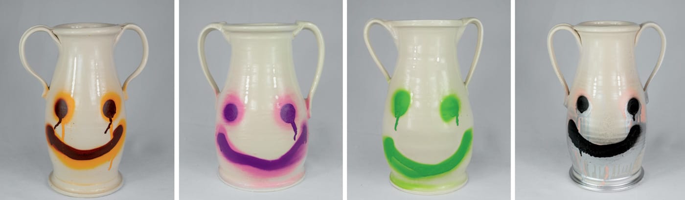 42 Sr2024 08 246 Smiley Vases