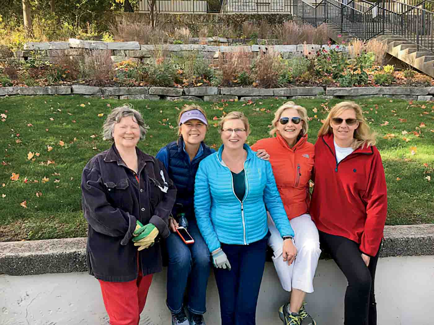 48 Fb2024 08 036 (please Use, Even If Small) Junior Garden Club Members Jane Hauck, Debbie Daniel, Rommy Lopat, Nancy Clemens, And Kim Neill. Photo Courtesy Of The Junior Garden Club Of Lake Forest