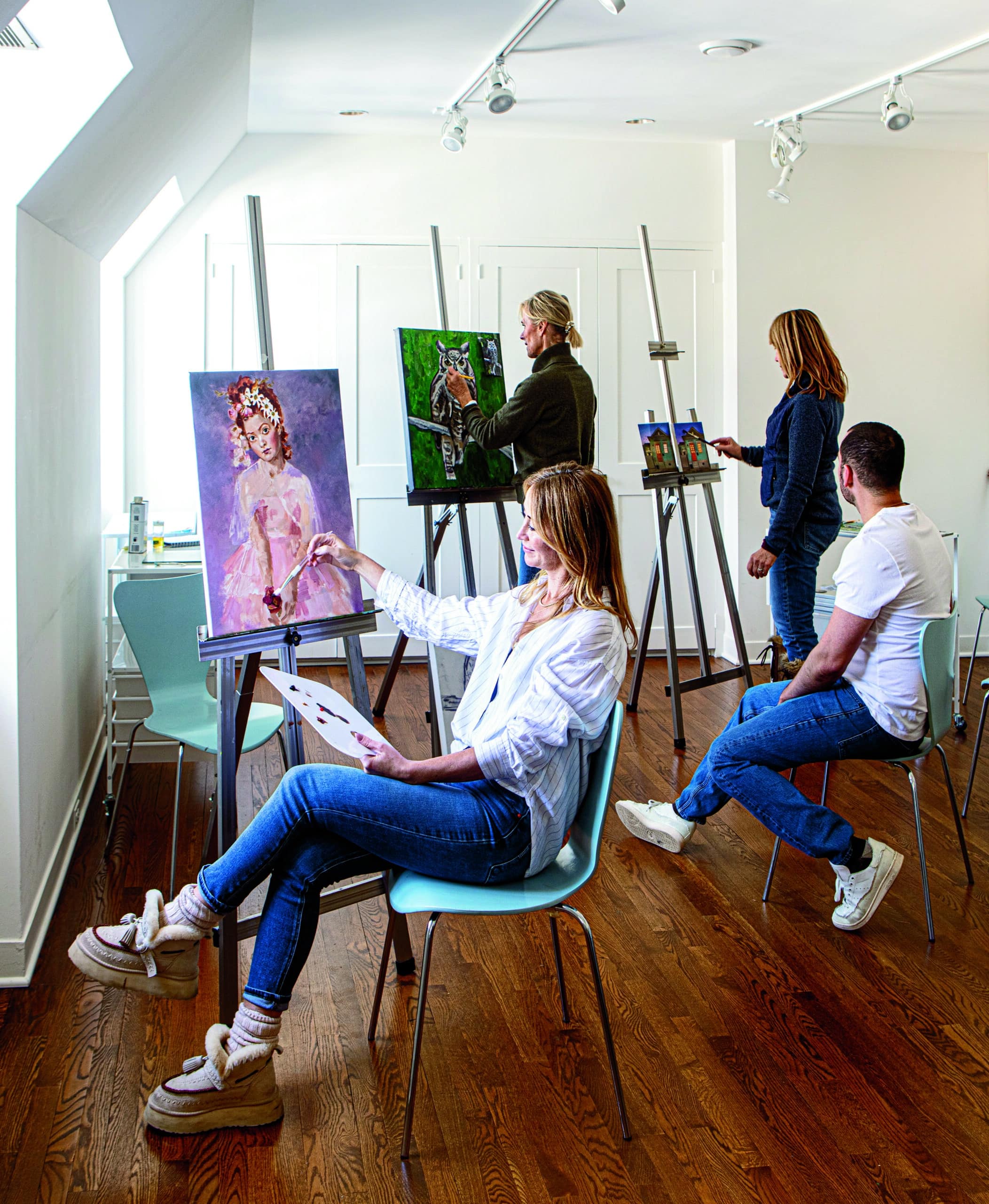 Sr2025 03 041 Shelly Marks, Sharron Eklund , Bonita Friedland, Elzi Bunten At Work On Paintings At The Studio