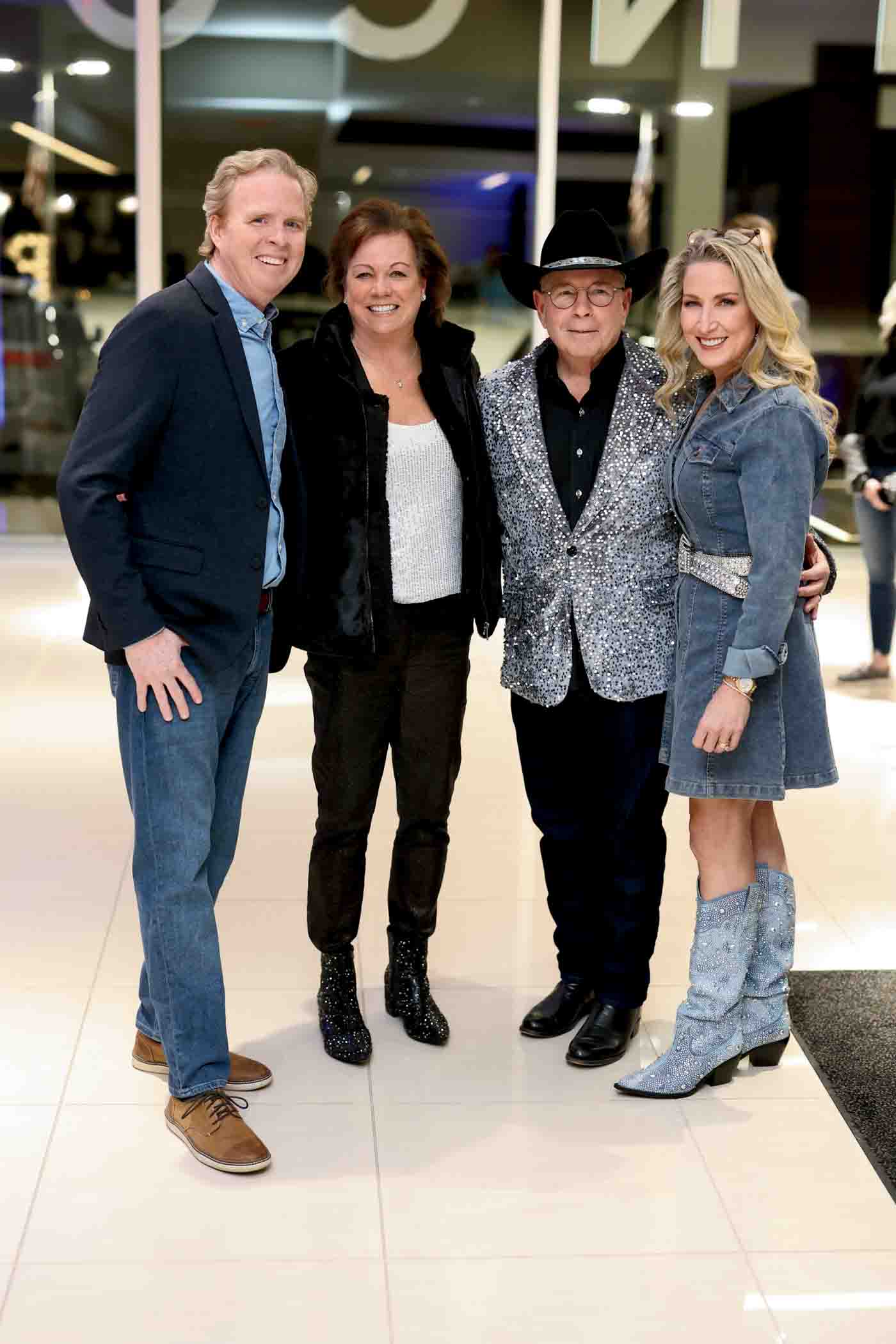 34 Bc2025 04 040 Richard Wickstrom, Kelly & Mike Berkowitz, Amy Wickstrom