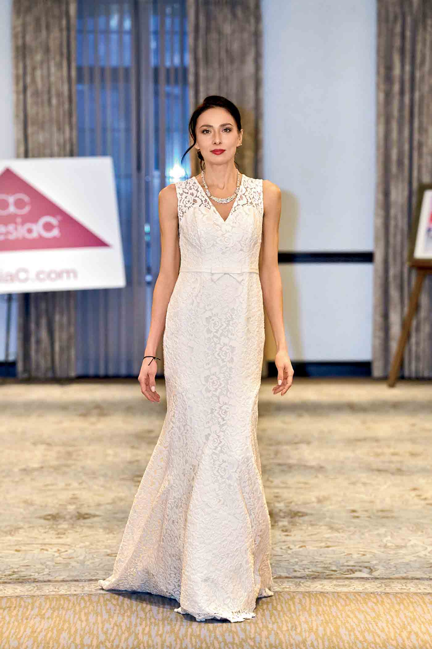 78 Fb2025 05 016 Alesia Chaika Bridal Couture Gowns Collection At Fashion Show 2025 In Lake Forest Illinois Benefit Wings Program Inc. Alesiac.com 2