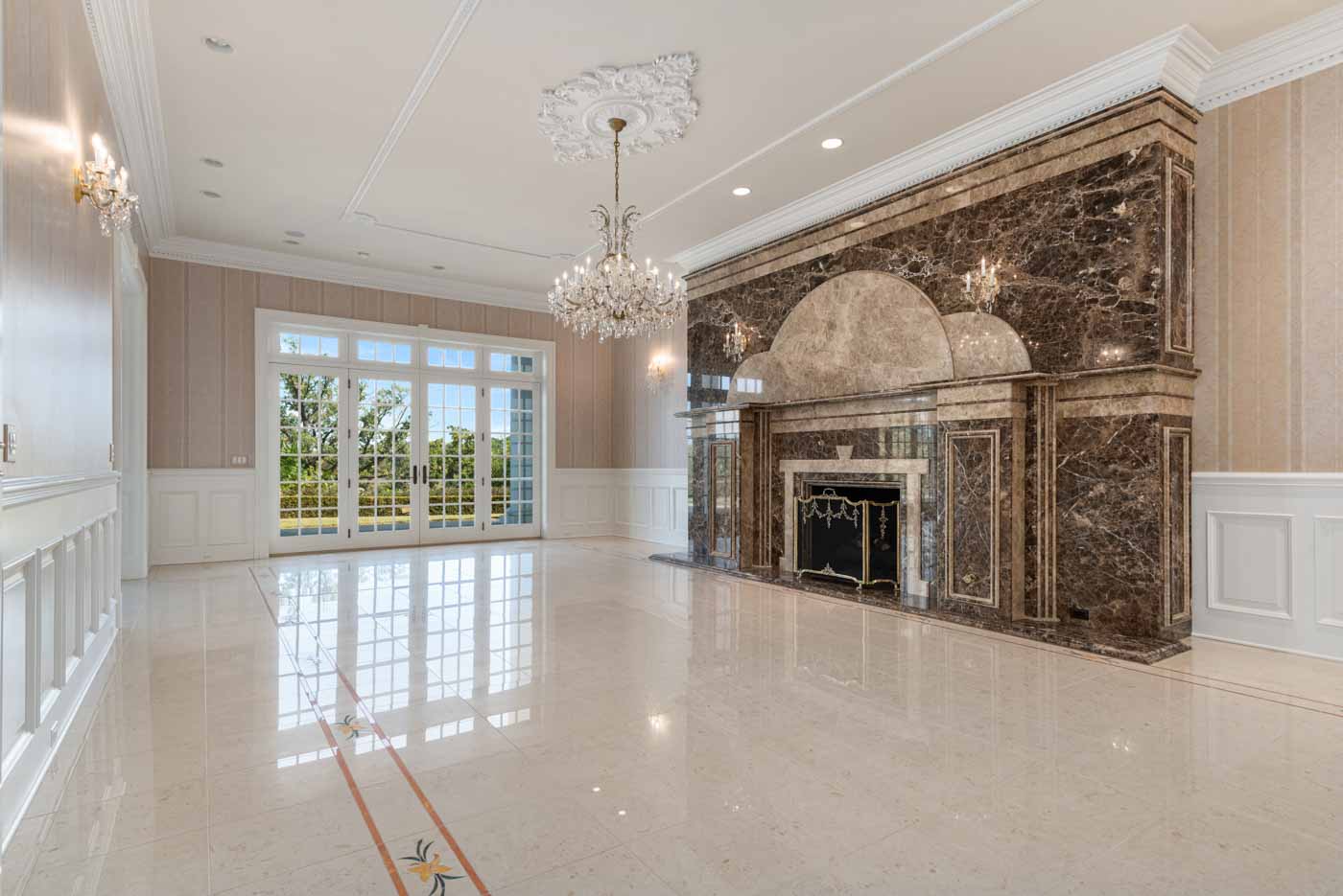 86 Dining Room