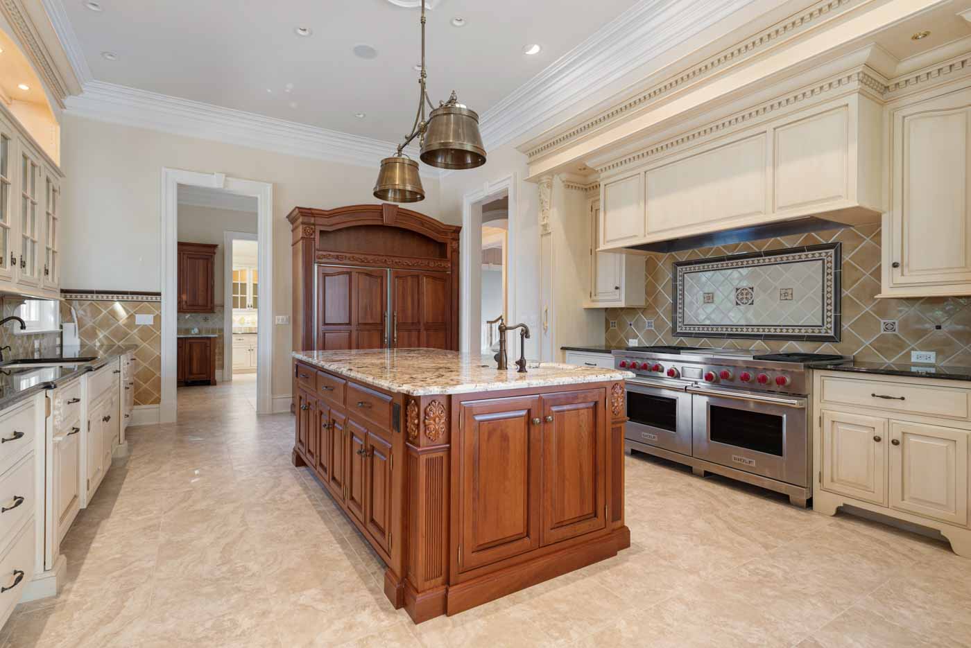87 Kitchen