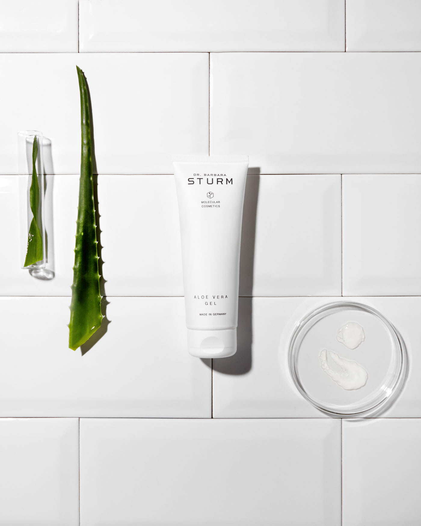 32 Dr. Barbra Sturm, Aloe Vere Gel, Drbarbrasturm.com