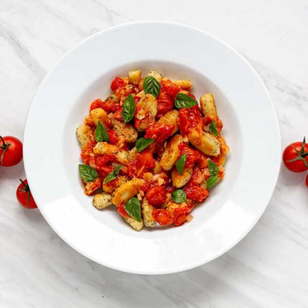 36 Main Basilgnocchiwithsheetpantomatogarlicsauce 15x10 Mkrogers B2 5356
