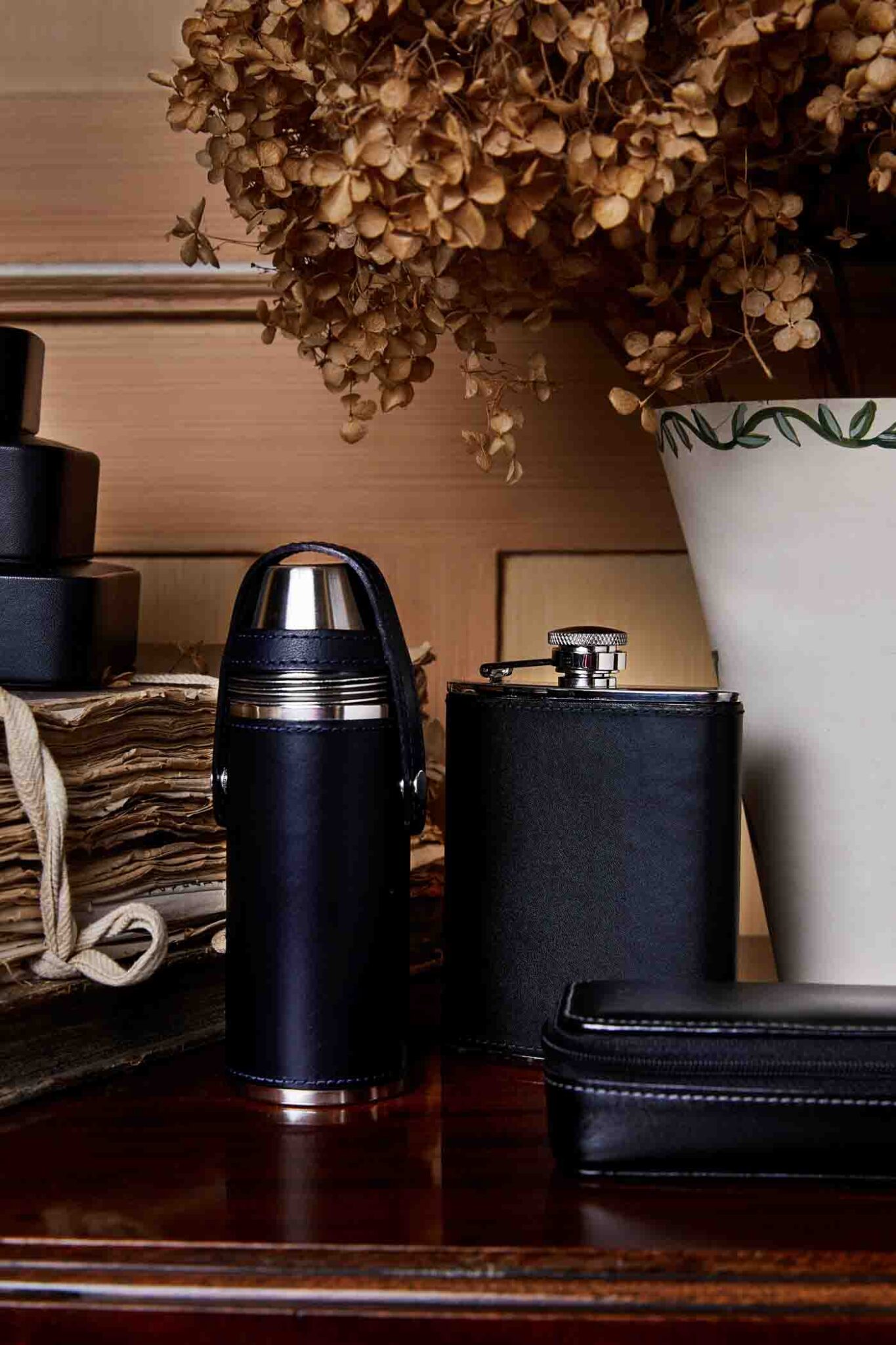 49 4. Ettinger Flasks