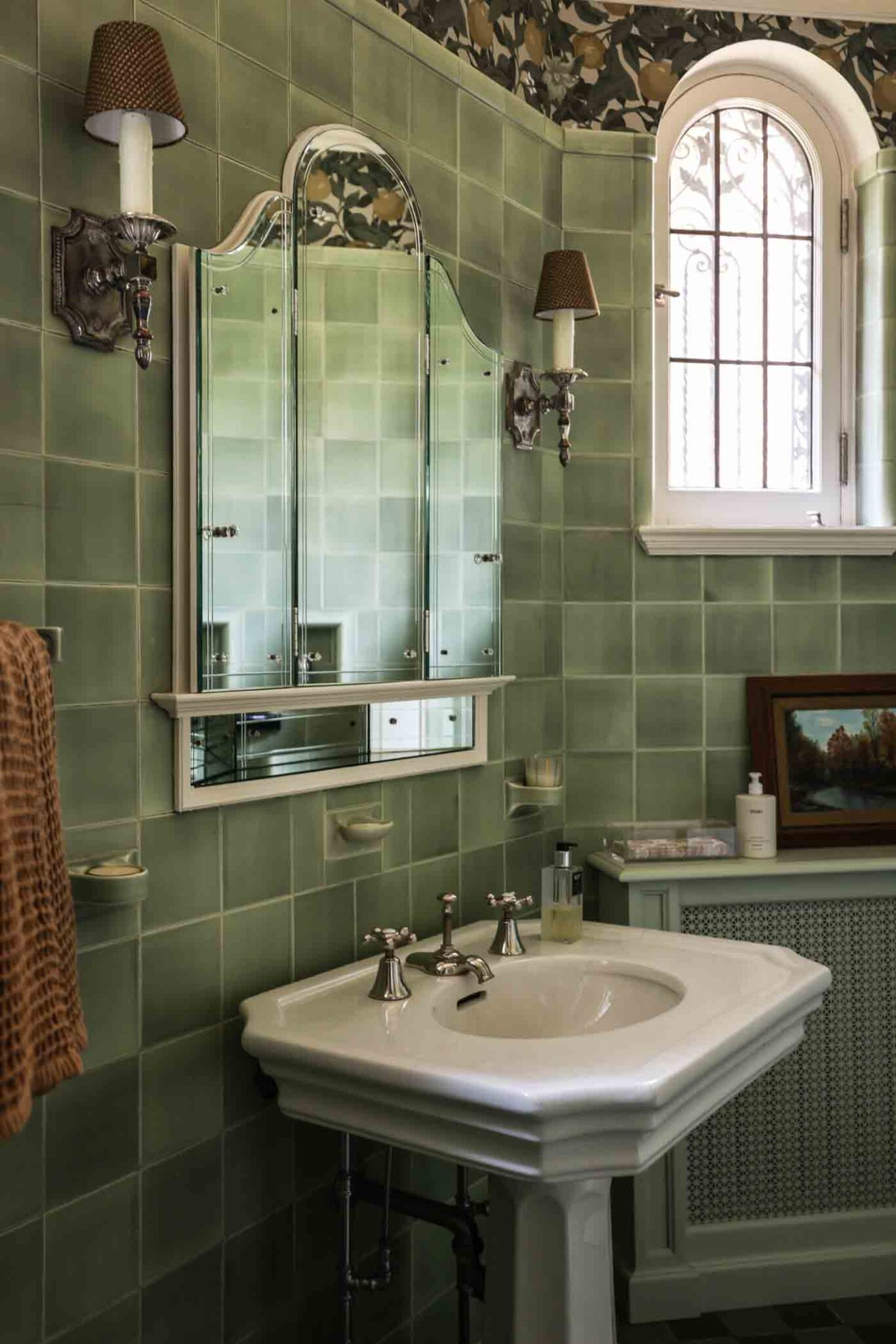 74 Powder Room
