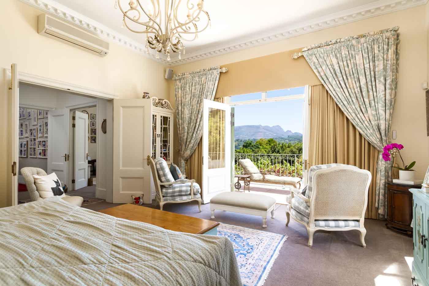 Magnificent Estate In Cape Town (c) Engel & Völkers Camps Bay (5)