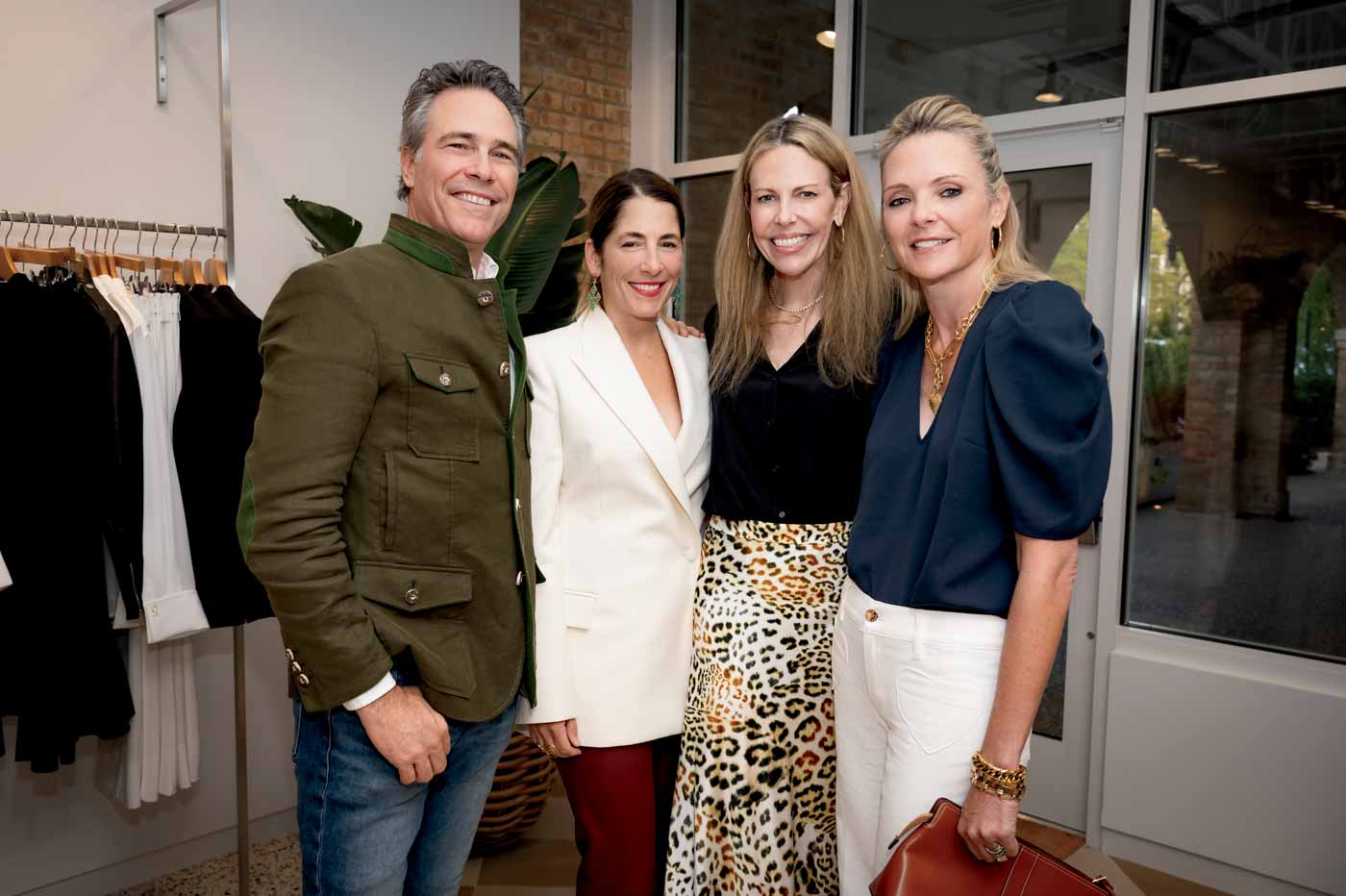 112 53 Flip And Susu Block, Kristie Szczerba And Chrissy Jones