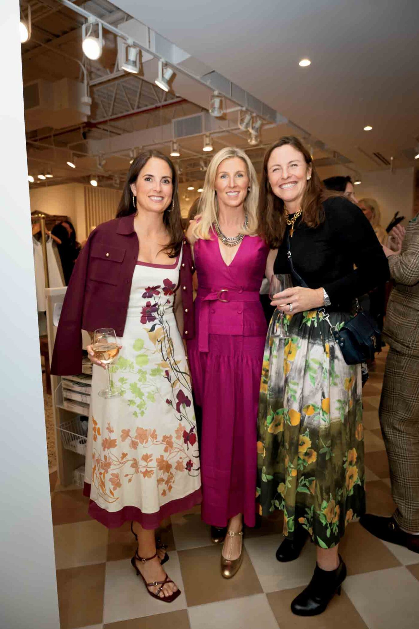 112 90 Sophie Goodwillie, Sally Brown Thilman And Margie Stineman