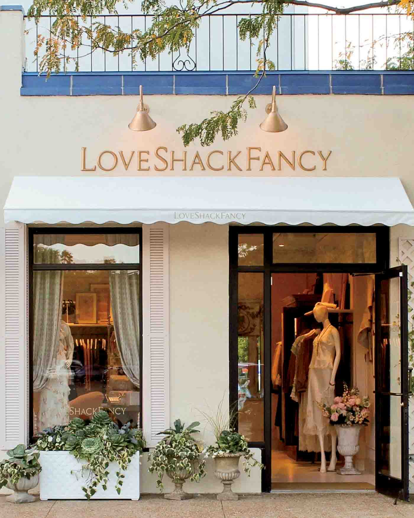 112 Loveshackfancy Exterior 1