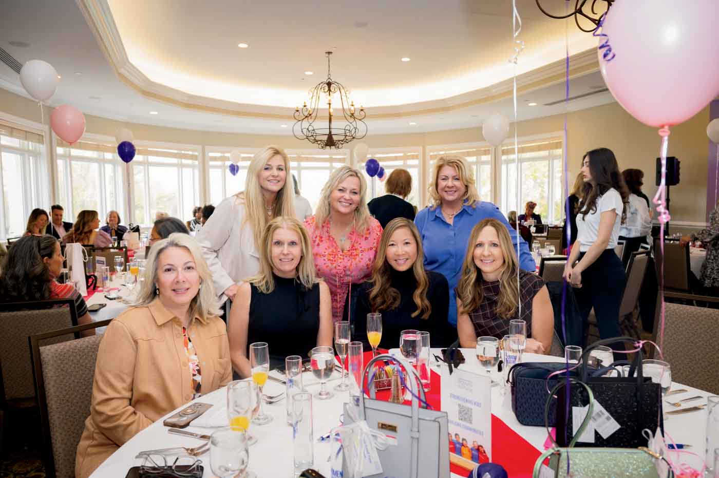 32 Sandy Hovey, Patti Melican, Debbie Wolff, Heather Kenny, Kari Paul, Kathy Barbosa, Chrystal Tourt