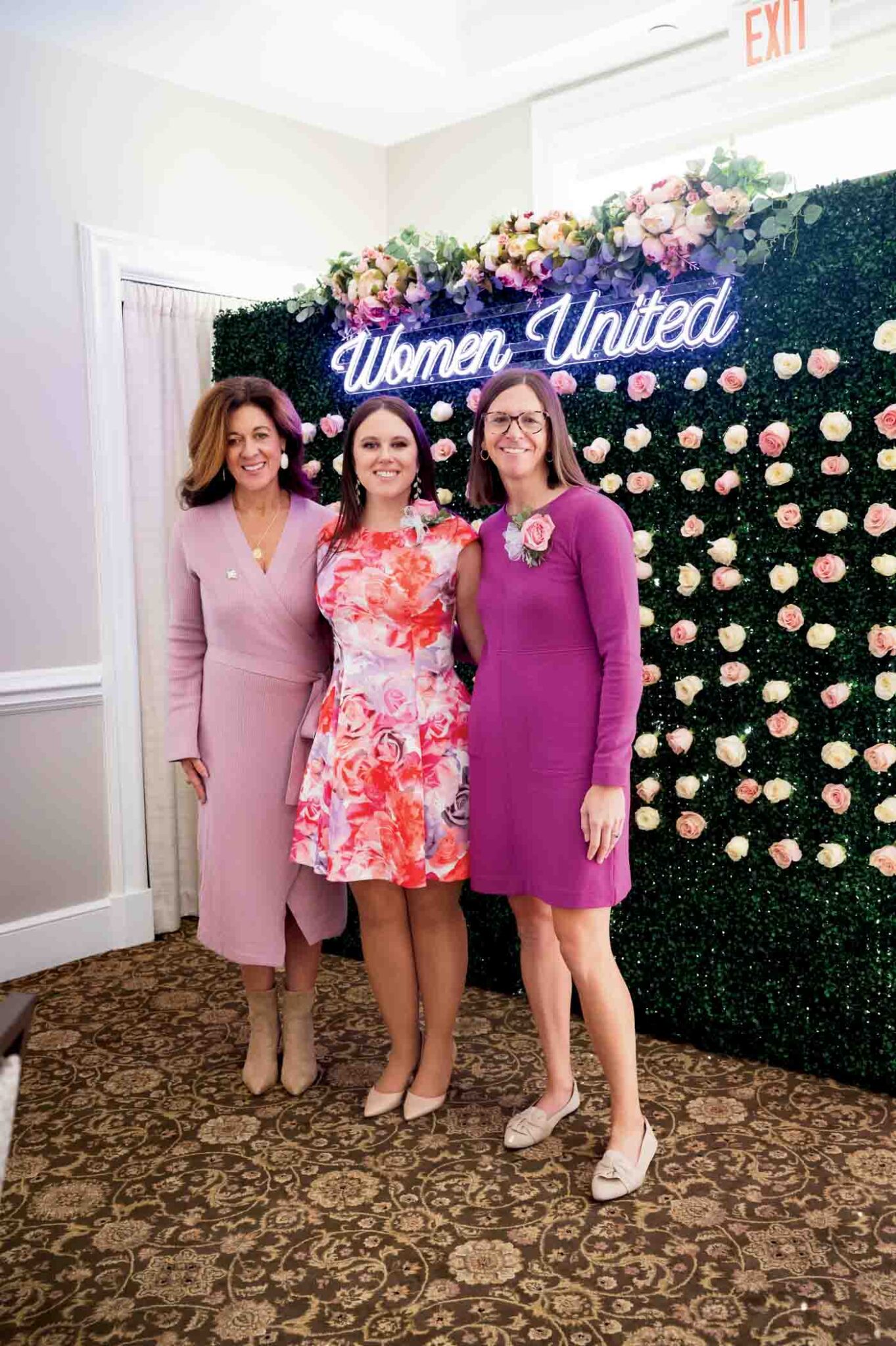 32 Tricia Eckland, Maggie Dudzinska, Jessica Obiala