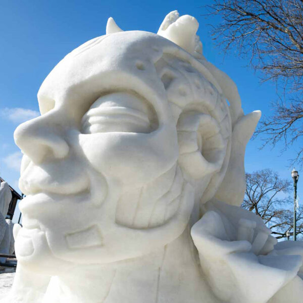 22 Main Winterfest Sculpting 2024 005