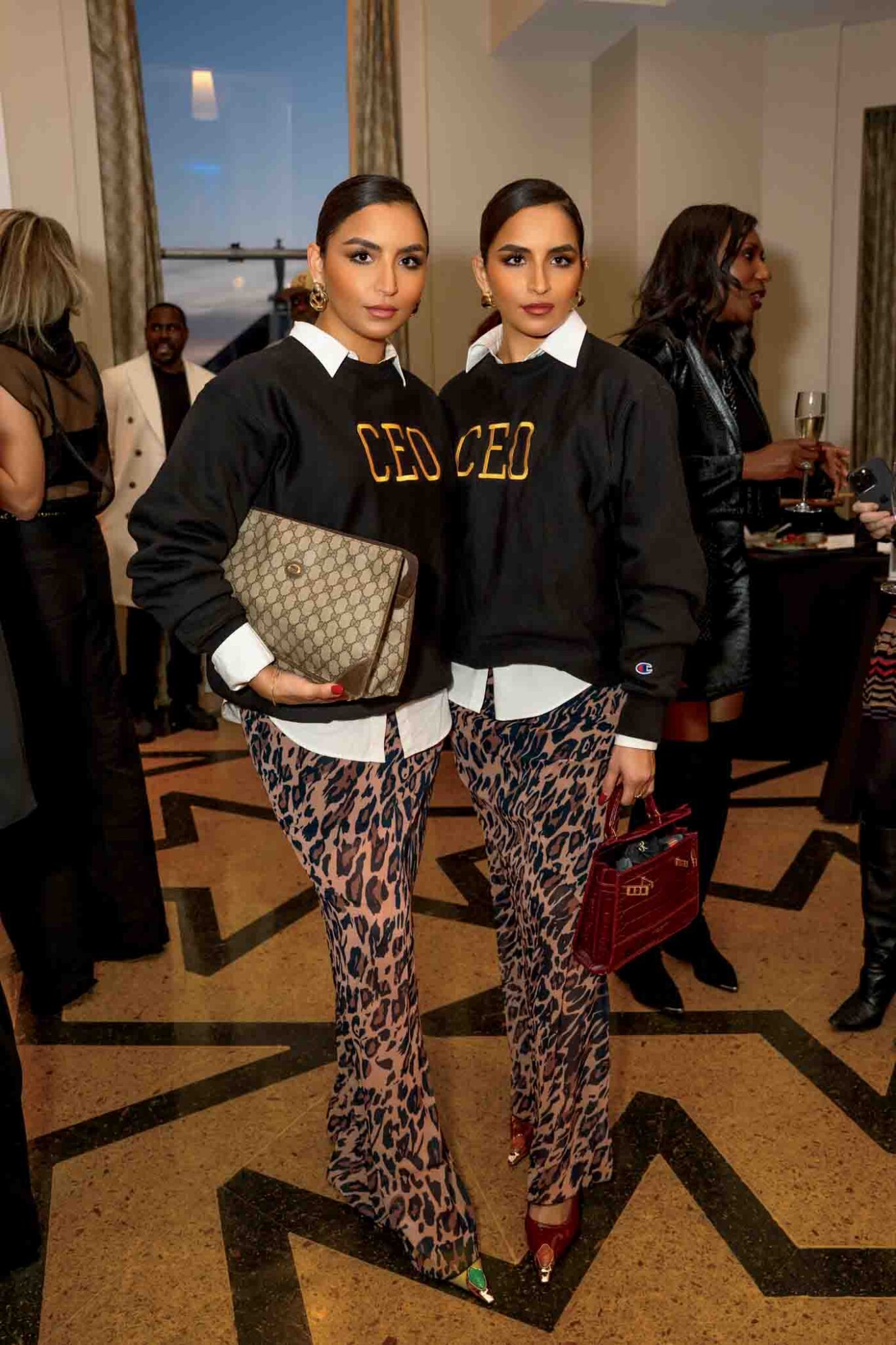 75 Bayoud Twins (assia & Soumaya)