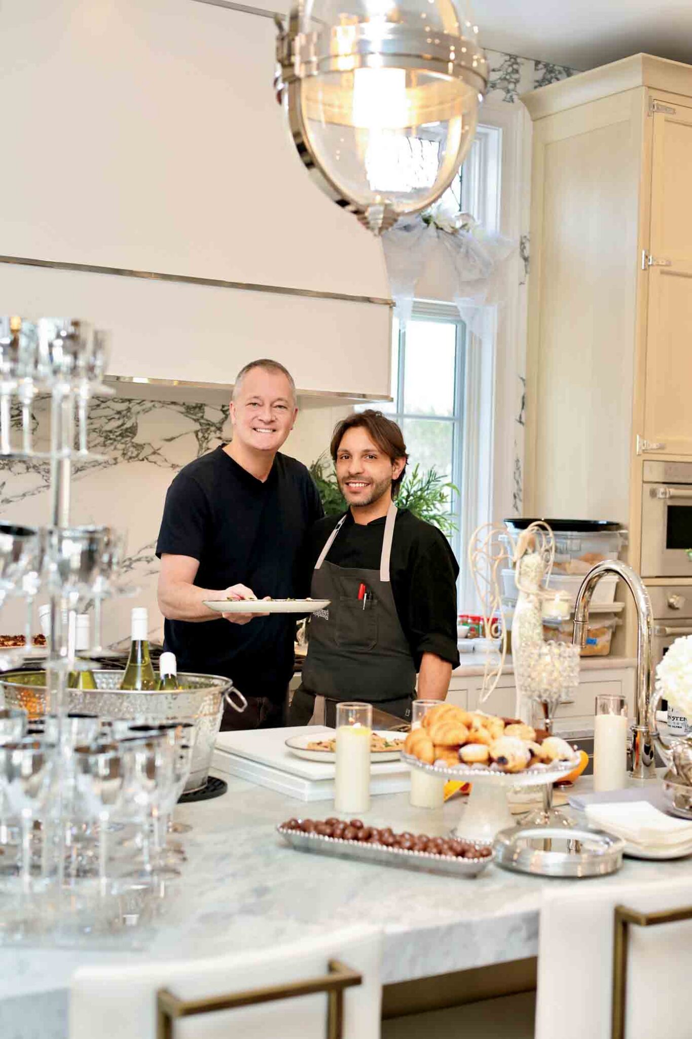 107 Chef Paul Vivrant, Chef Frankie Vasquez