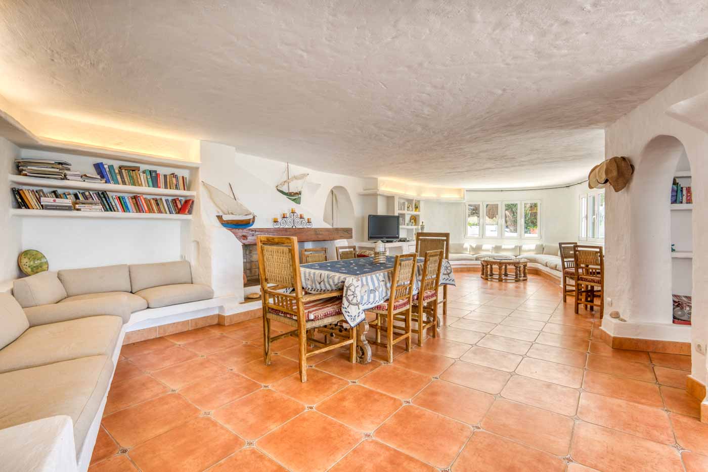 81 Menorca Seafront Villa With Direct Sea Access (c) Engel & Völkers Menorca 11