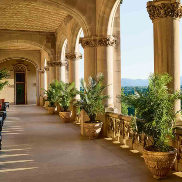 24 Main Loggia. Photography By William Abranowicz