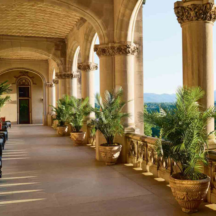 24 Main Loggia. Photography By William Abranowicz