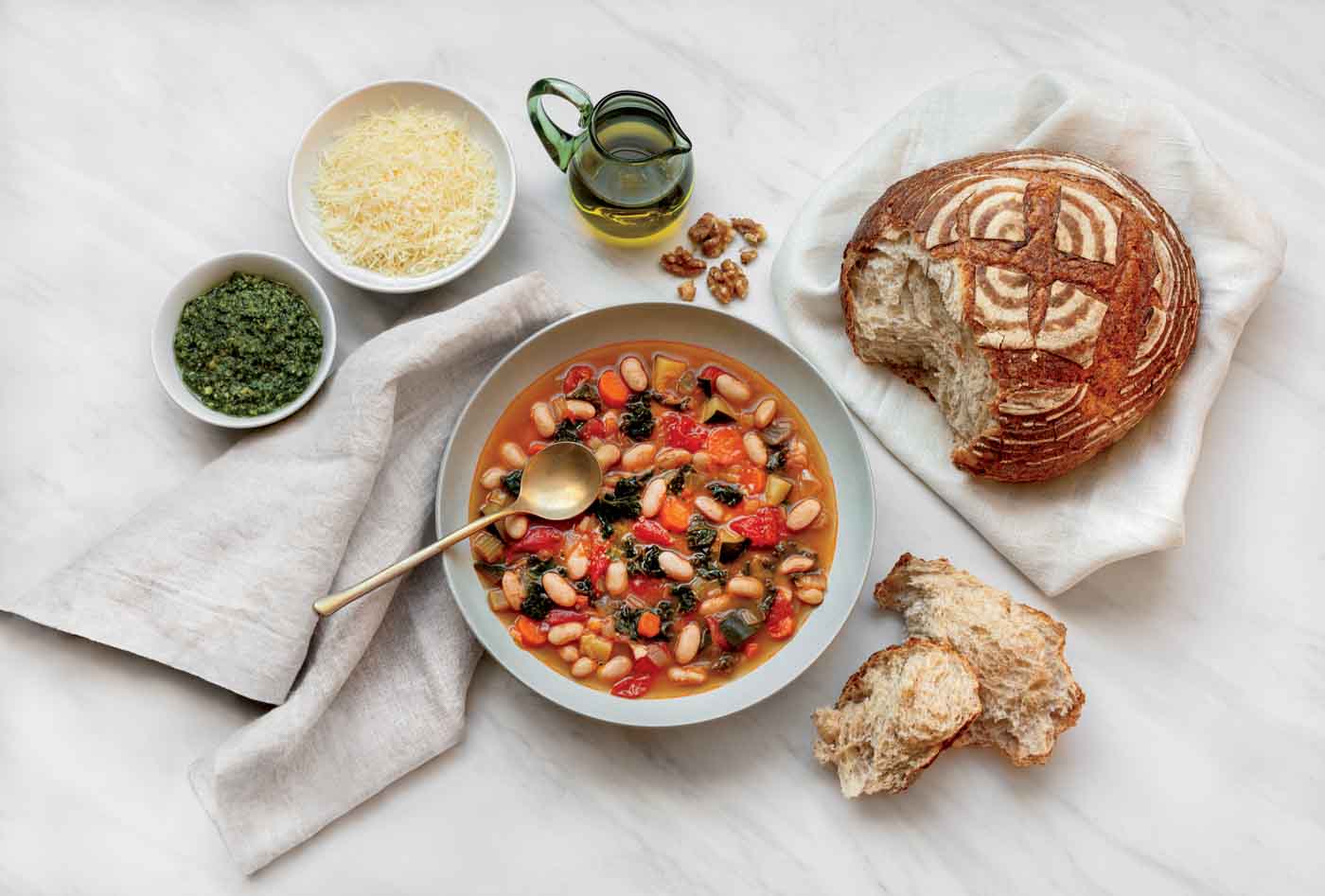 66 Minestronewithshellbeans&walnutpestofullshot Lighterlinen 10x15 B2 7731 2