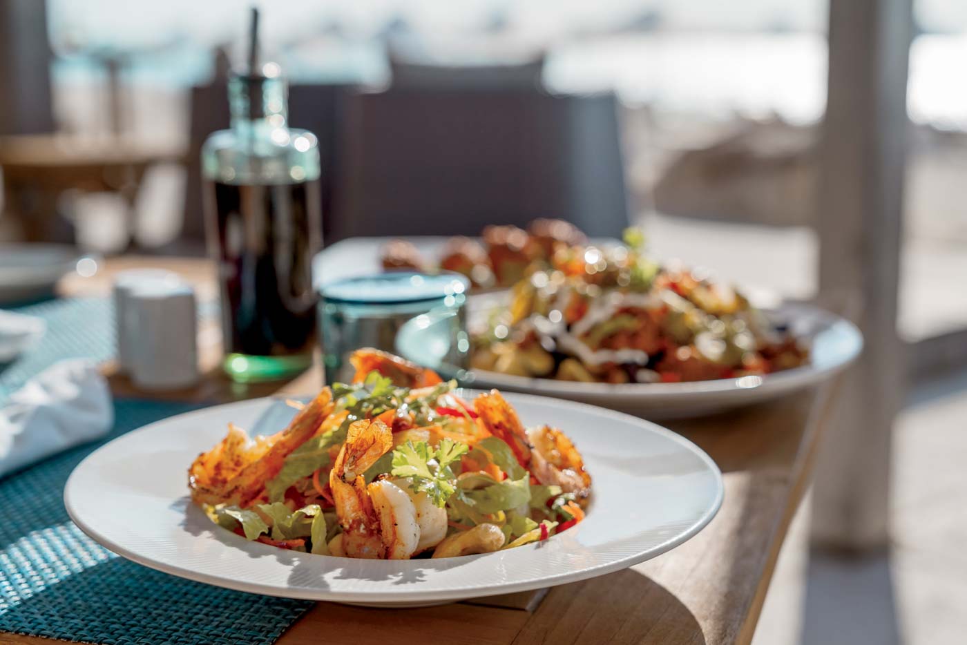 60 Lunch At The Cove
