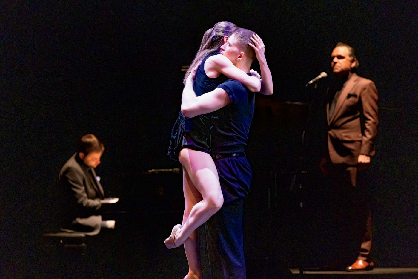 114 17. Jazz Pianist Joe Block, Dancers Morgan Clune And Elliot Hammans, And Vocalist Kurt Elling Perform Prelude To A Kiss Photo By Kyle Flubacker