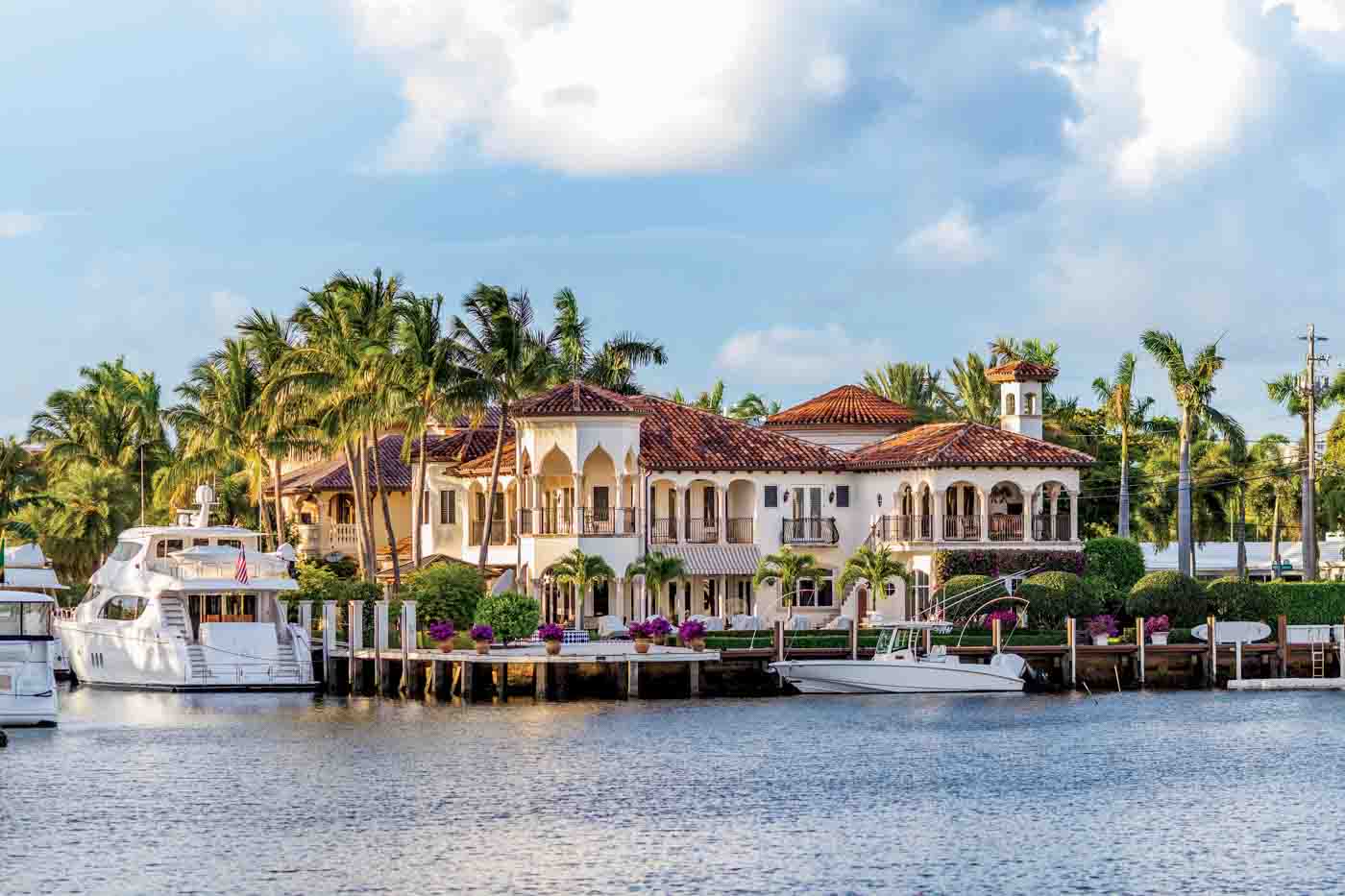 Sunset At Fort Lauderdale Marina. Luxury Yachts In Las Olas Boulevard, Florida, Usa