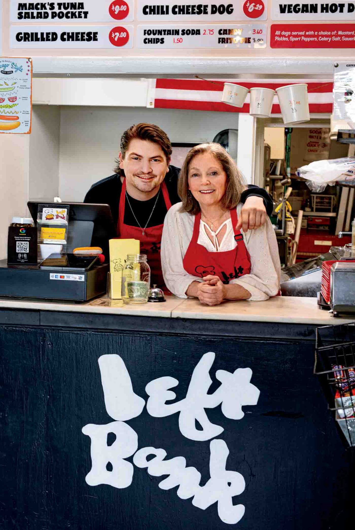 58 Leftbankhotdogs Susanandforrest 10x15 B2 8273 Copy