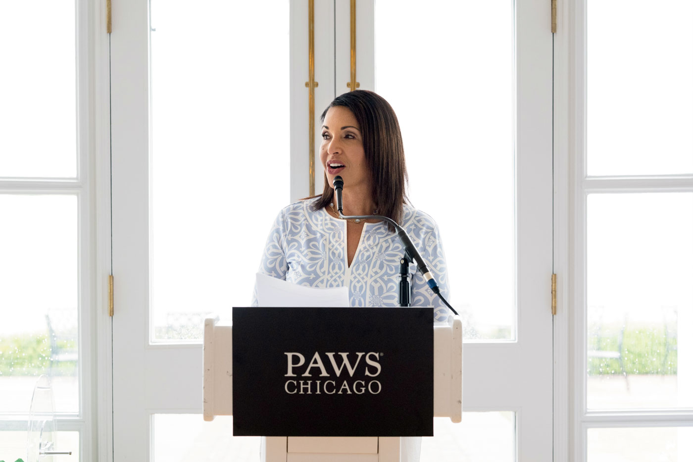 135 6. Emcee Suzanne Lemignot Of Cbs, Photo By Ellie Fenn Photography
