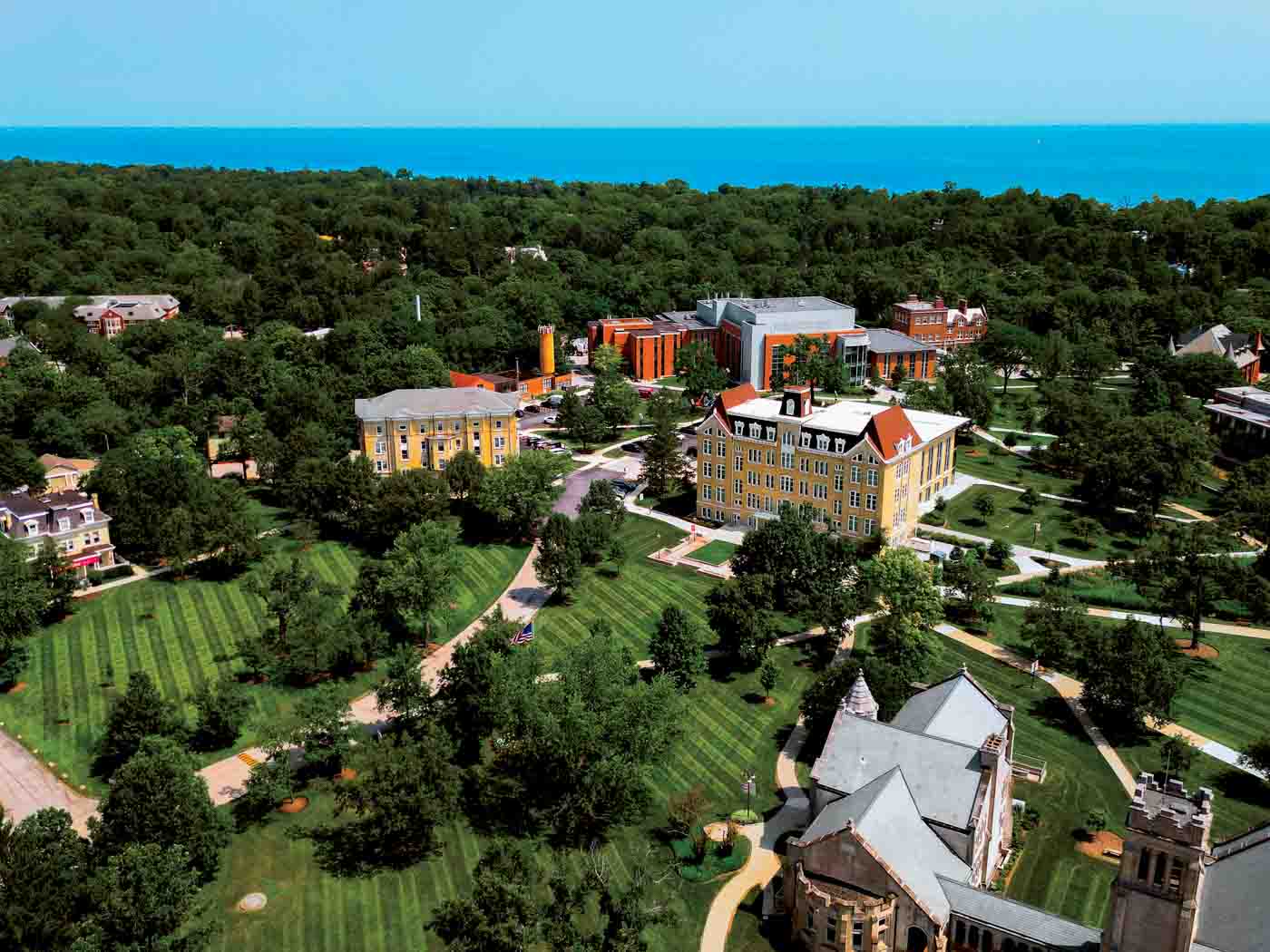 48 Lake Forest College Campus