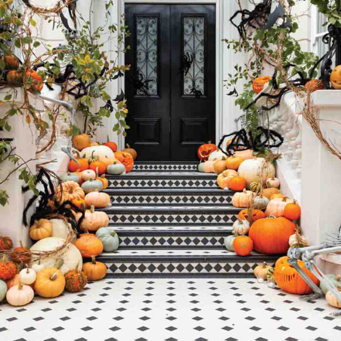 28 Main Holiday Décor Handled By The Pumpkin Concierge. Photography By Coldsnowstorm