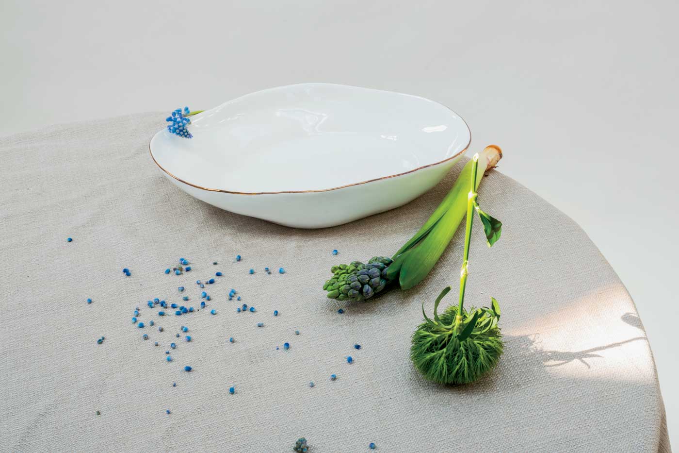 60 W&g Large Serving Bowl