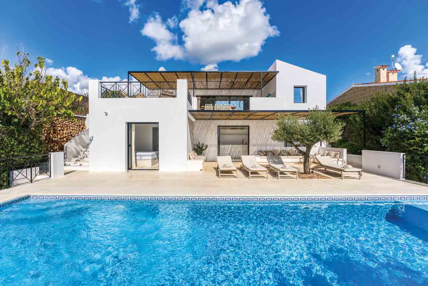 66 Engel & Völkers Modern Villa With Mediterranean Flair (c) Engel & Völkers Mahón W 046s7l 01