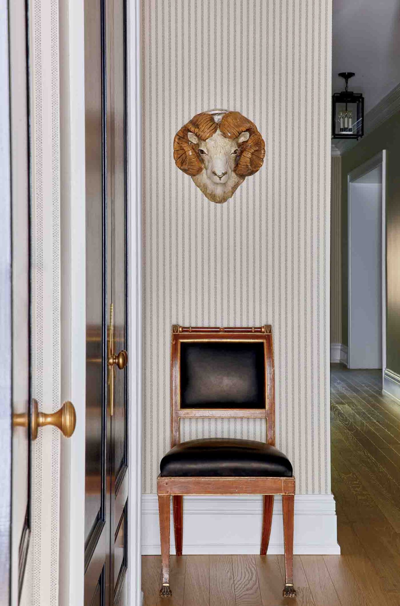 88 Hallway Vignette